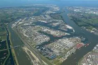 The Port of Rotterdam hydrogen initiatives
