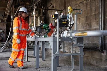 UK cement kiln pioneers using hydrogen on a commercial scale