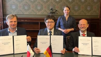 Daimler Truck, MB Energy and Kawasaki Heavy Industries Partner to Build Liquefied Hydrogen Supply Chain to Europe